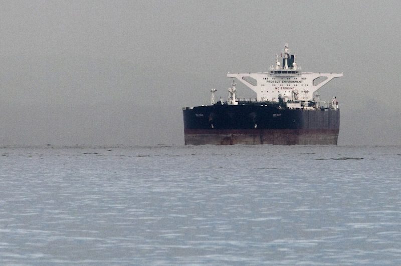 Un superpétrolier iranien au mouillage.