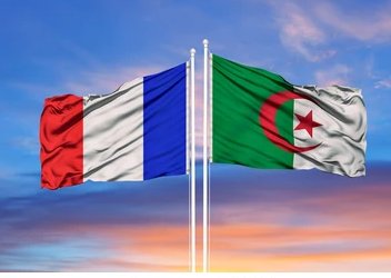drapeaux Algérien et Français